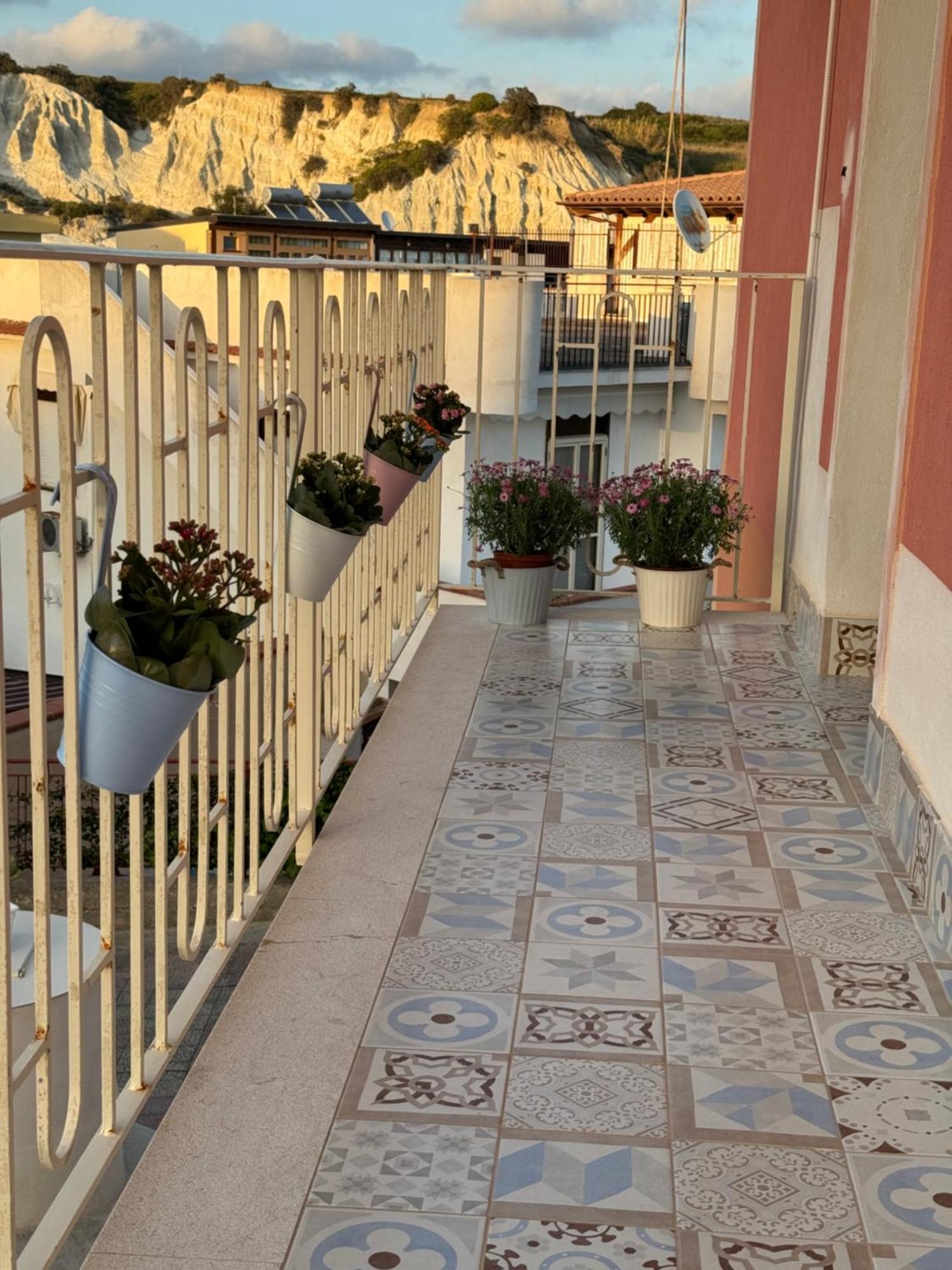 ריאלמונטה Villa Maresa Home מראה חיצוני תמונה